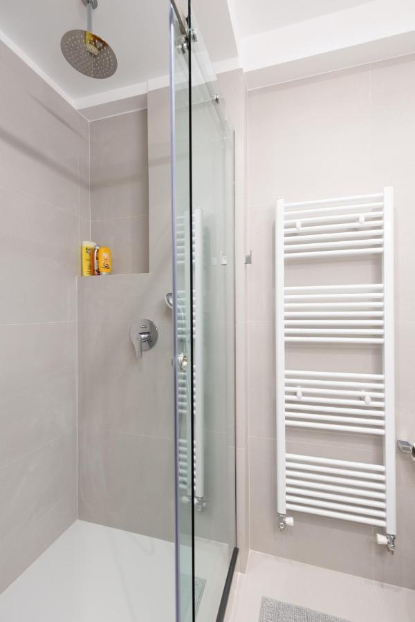 Wonderful Central Athens 2 Bedroom 2 Bath Sleeps 8 Dış mekan fotoğraf