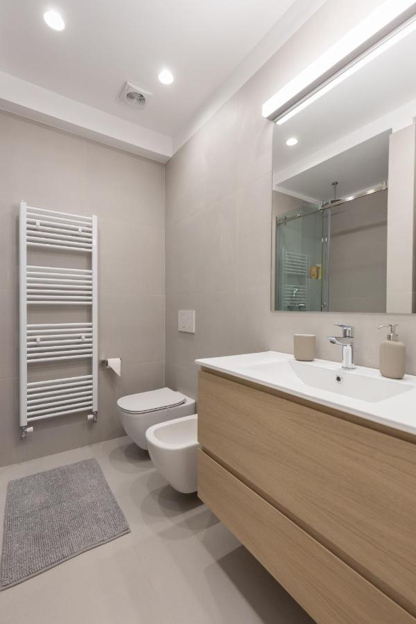 Wonderful Central Athens 2 Bedroom 2 Bath Sleeps 8 Dış mekan fotoğraf